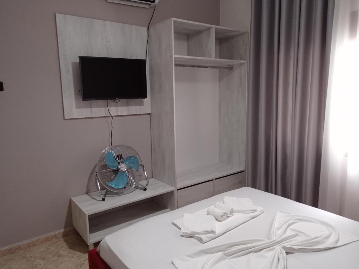 Hotel Vila Stefa Vlorë Eksteriør bilde