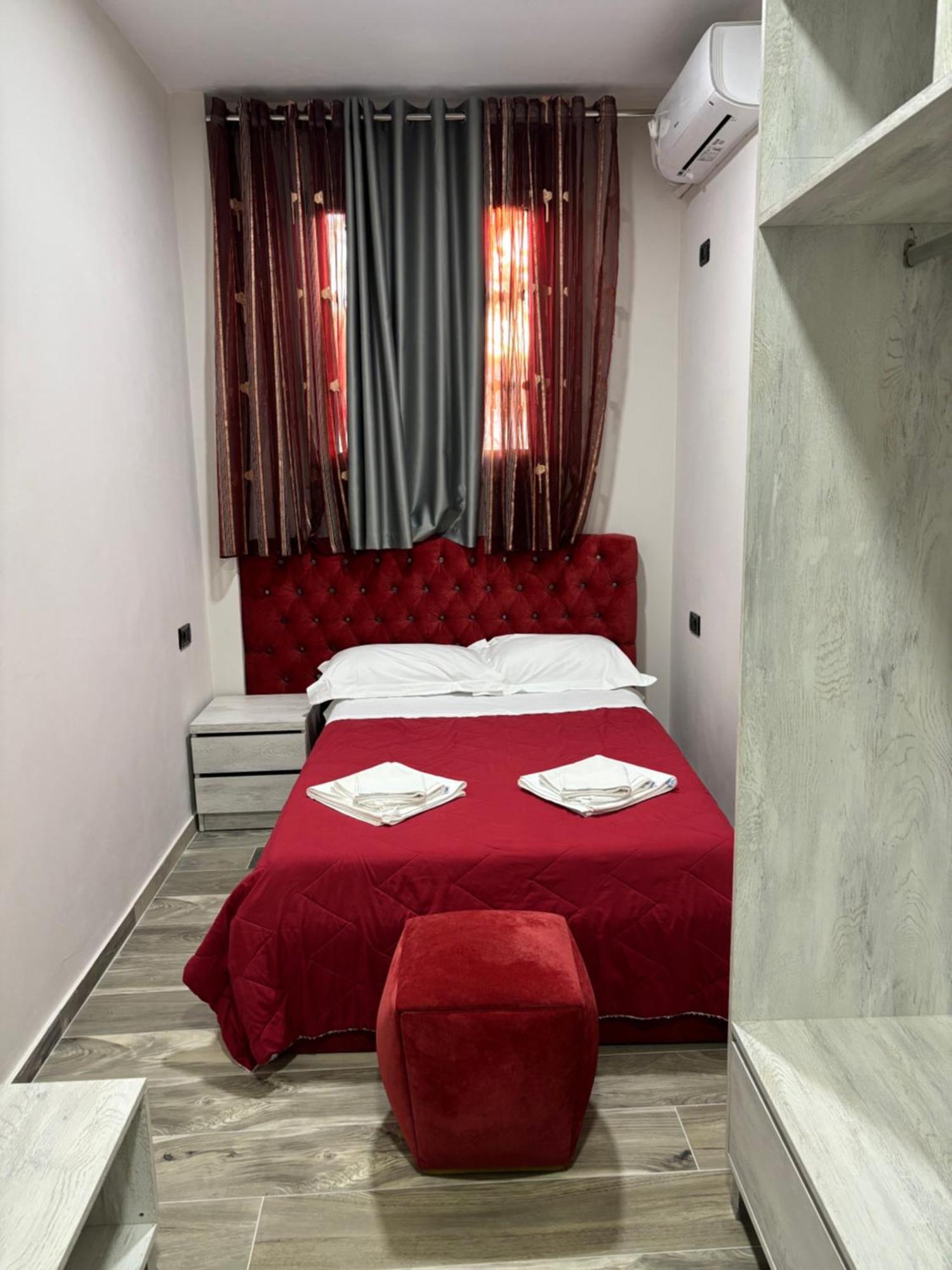 Hotel Vila Stefa Vlorë Eksteriør bilde